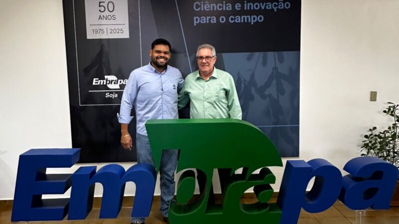Famato marca presença em seminário nacional sobre liderança brasileira no mercado mundial da soja