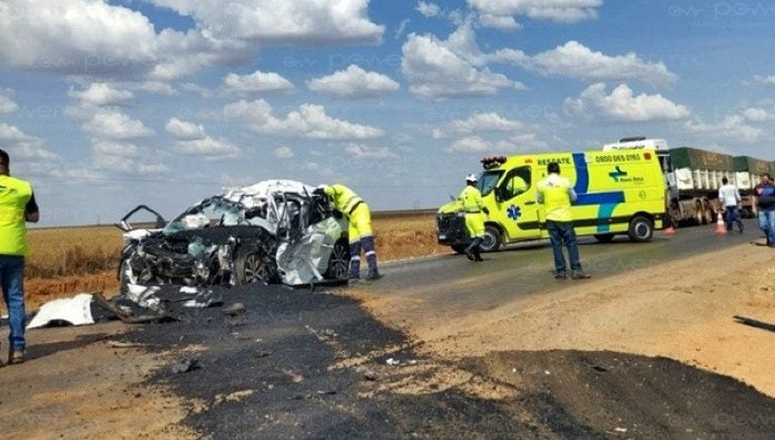 Moradora de Peixoto de Azevedo morre em grave acidente na BR-163