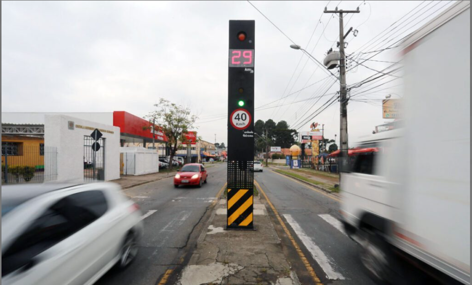 Há 33 anos, a lombada eletrônica transforma o trânsito e protege vidas