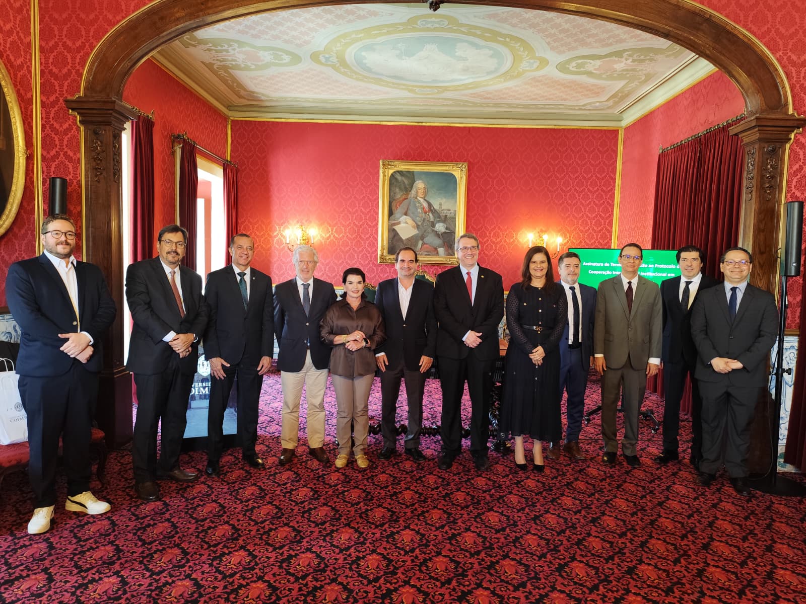 AMAM, AMB e Universidade de Coimbra assinam convênio histórico de intercâmbio jurídico-cientifico