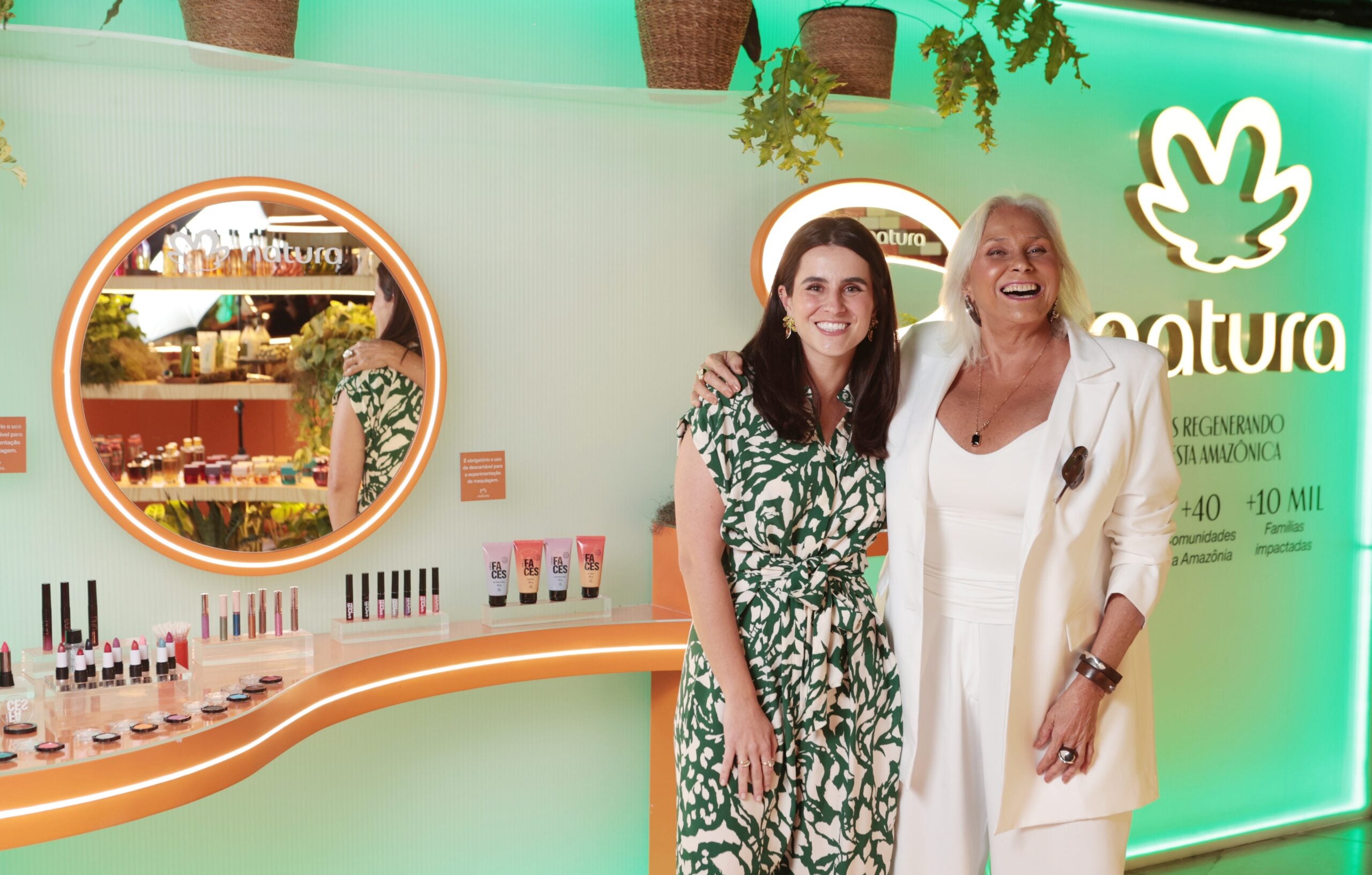 Pelo segundo ano, Natura marca presença no Círio de Nazaré e anuncia parceria com Fafá de Belém