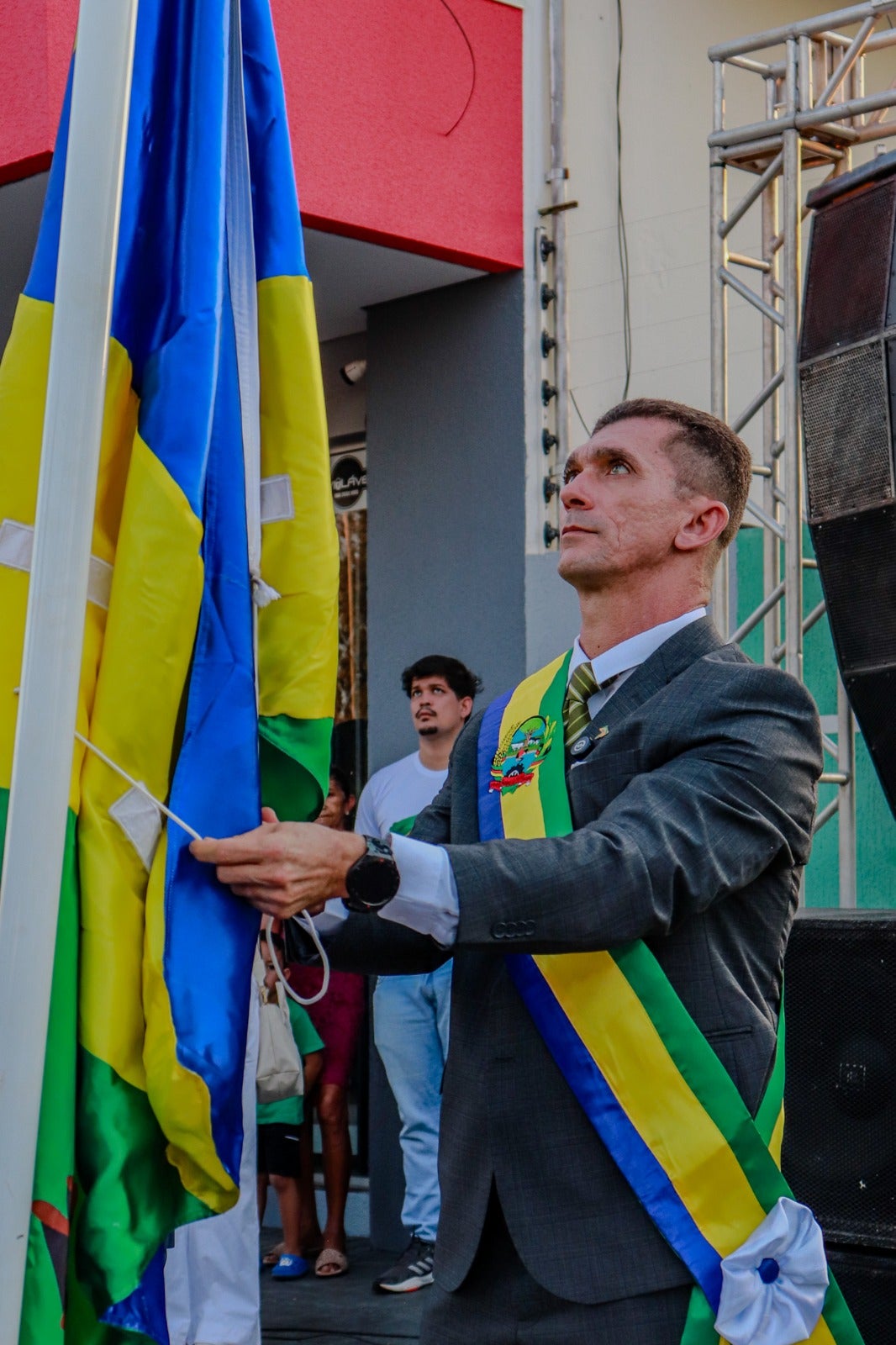 DURANTE O DESFILE CÍVICO, PREFEITO MÁRCIO GONÇALVES FEZ CRÍTICAS À CORRUPÇÃO E DEFENDEU UMA POLÍTICA VOLTADA AO BEM COMUM