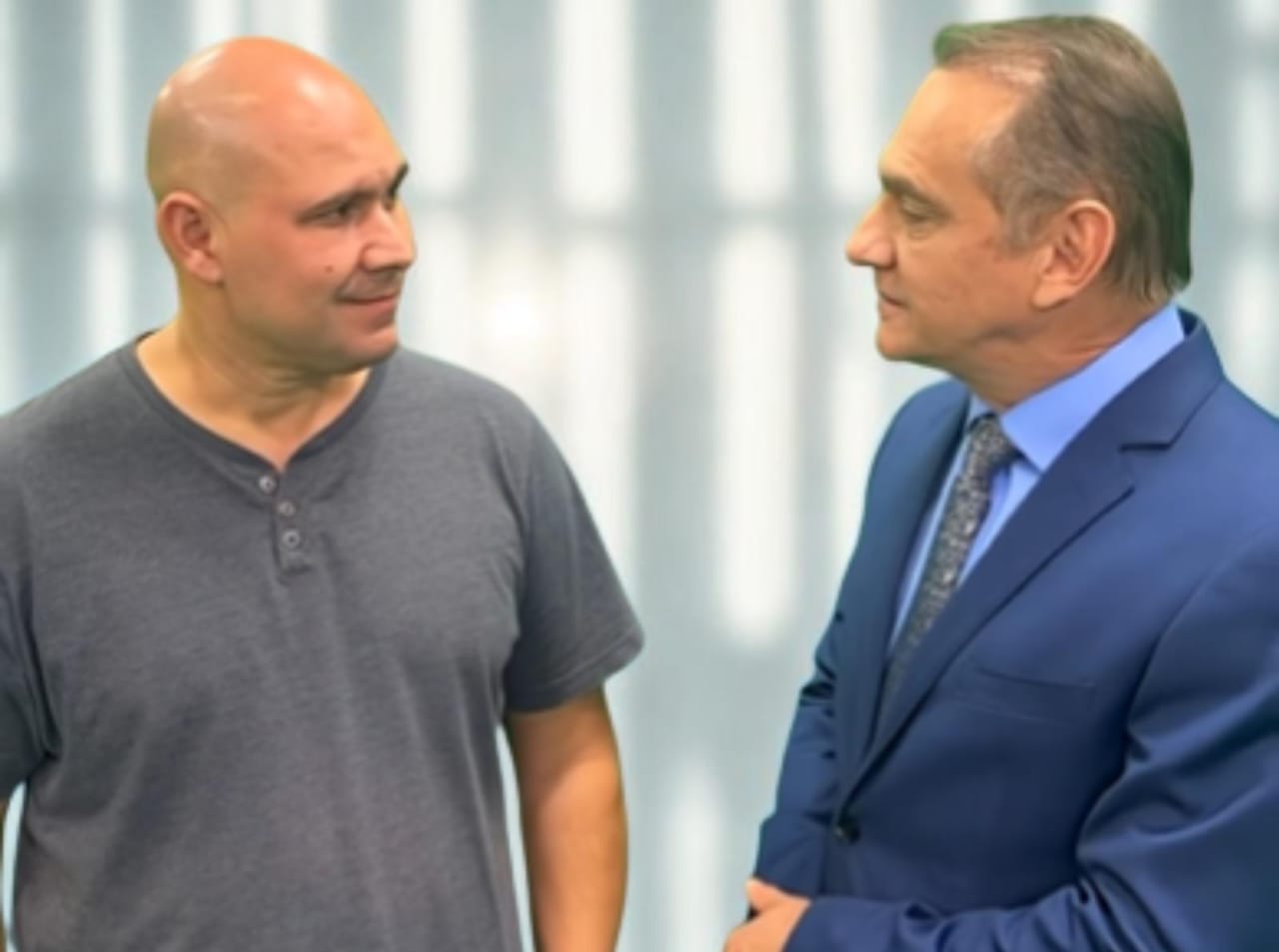 Wilson Santos homenageia Abílio Brunini por adesão a loteamentos populares em Cuiabá