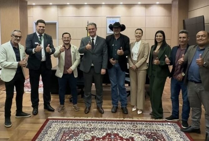 Vereadores de Guarantã garantem R$ 8 milhões junto ao Ministro Carlos Fávaro para infraestrutura da cidade