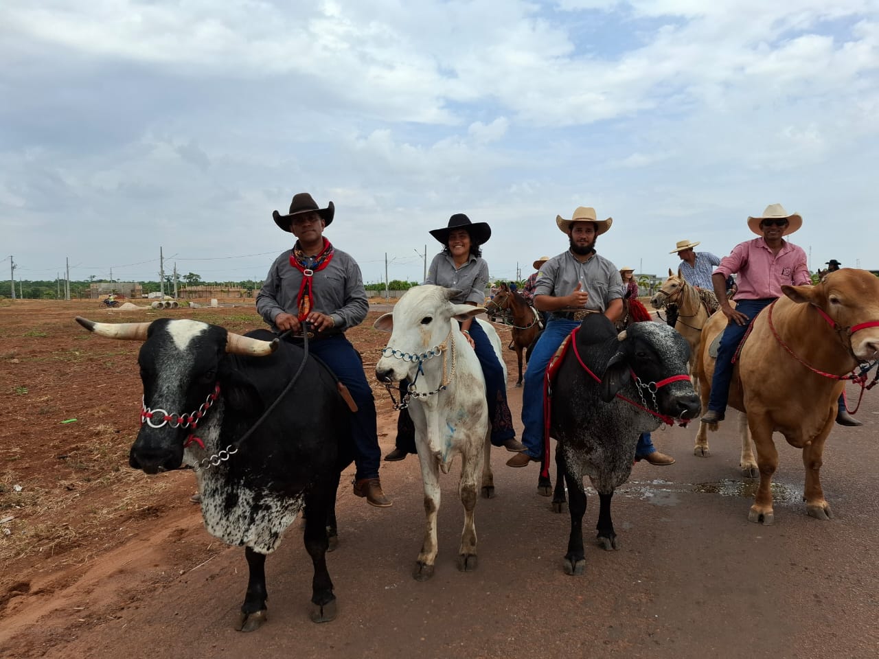 1ª Cavalgada do Sindicato Rural de Marcelândia reúne mais de 300 pessoas e 96 animais