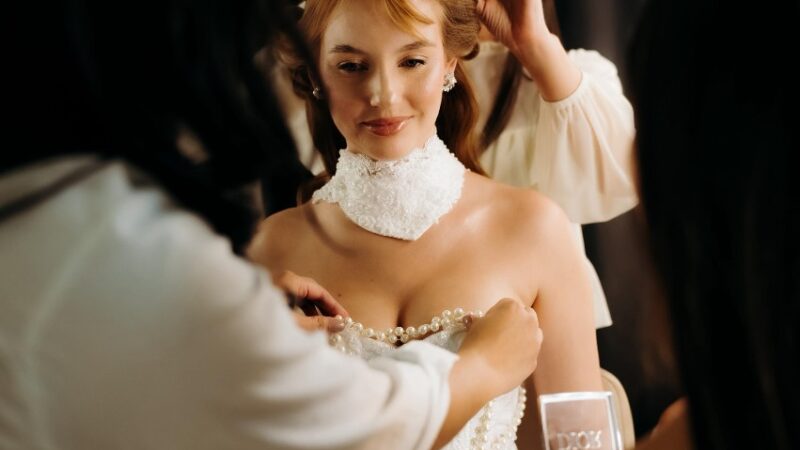 Estilista cuiabana leva vestido de noiva inédito às passarelas de Milão