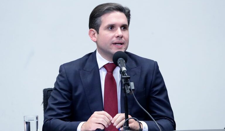 Motta sobre anistia: “Precisamos nos livrar dessas pautas tóxicas e olhar para a frente”