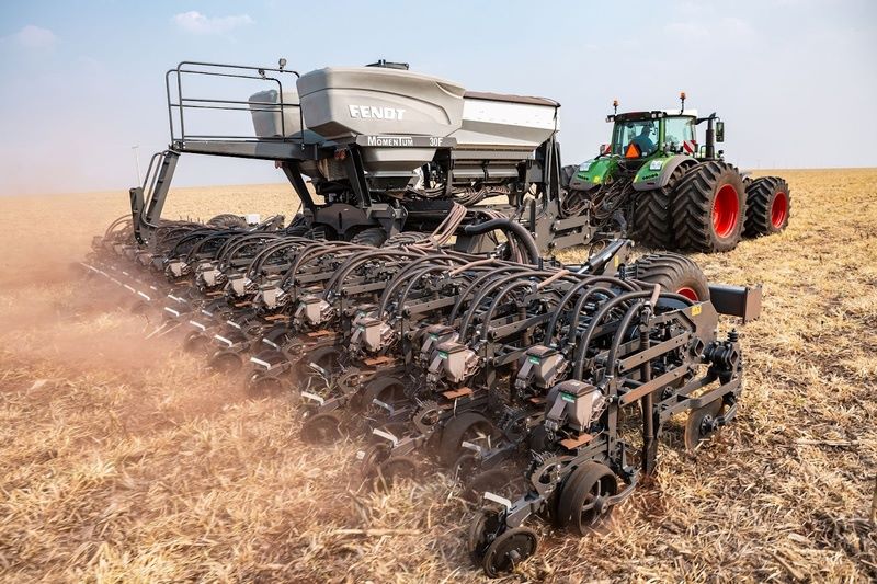 DIA NACIONAL DO PLANTIO DIRETO – Fendt celebra técnica importante para a agricultura sustentável com plantadeira inovadora