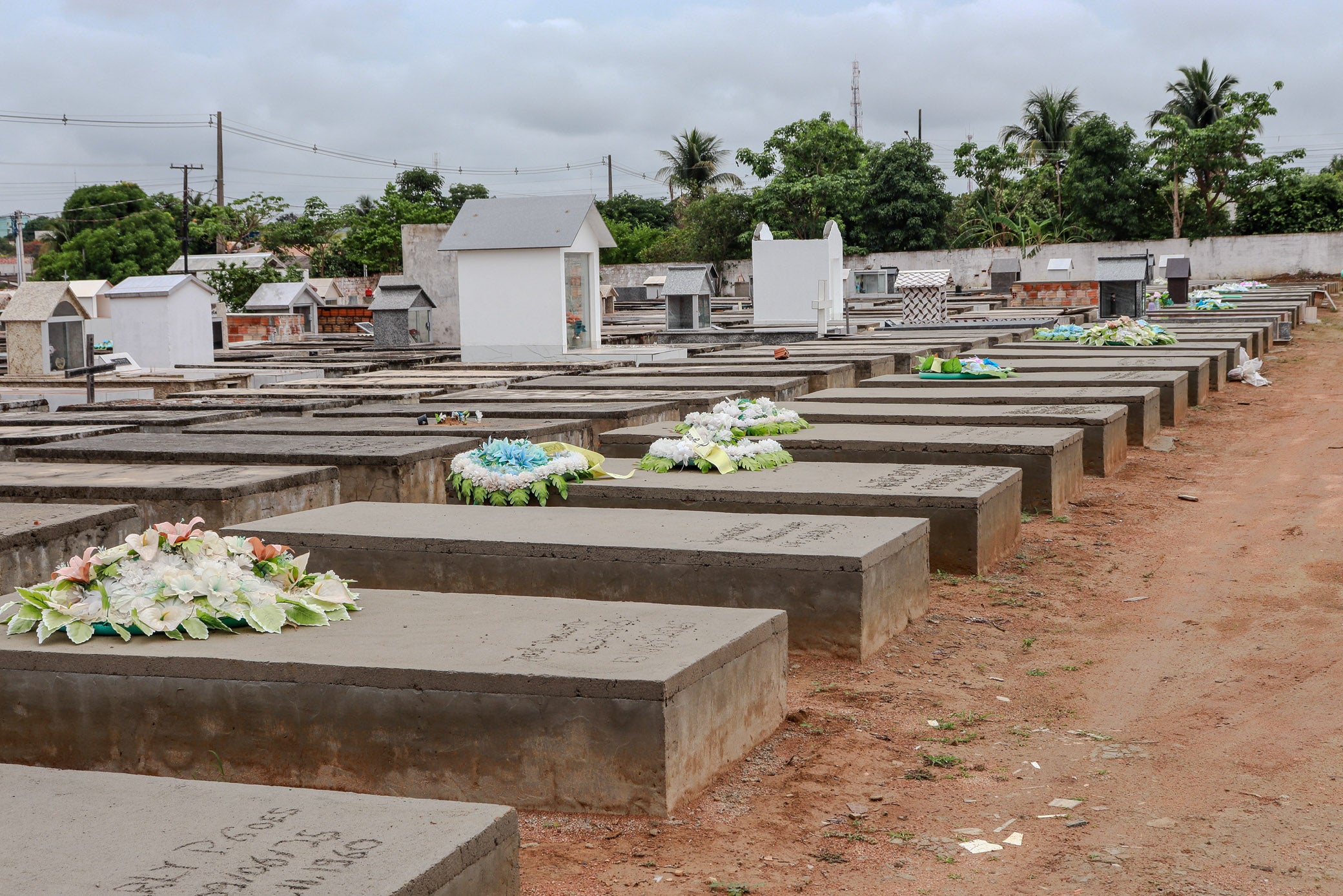 Cemitério Municipal de Guarantã do Norte recebe melhorias e está preparado para o Dia de Finados