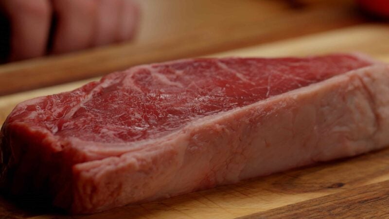 Carne bovina brasileira ganha protagonismo internacional com parceria inédita