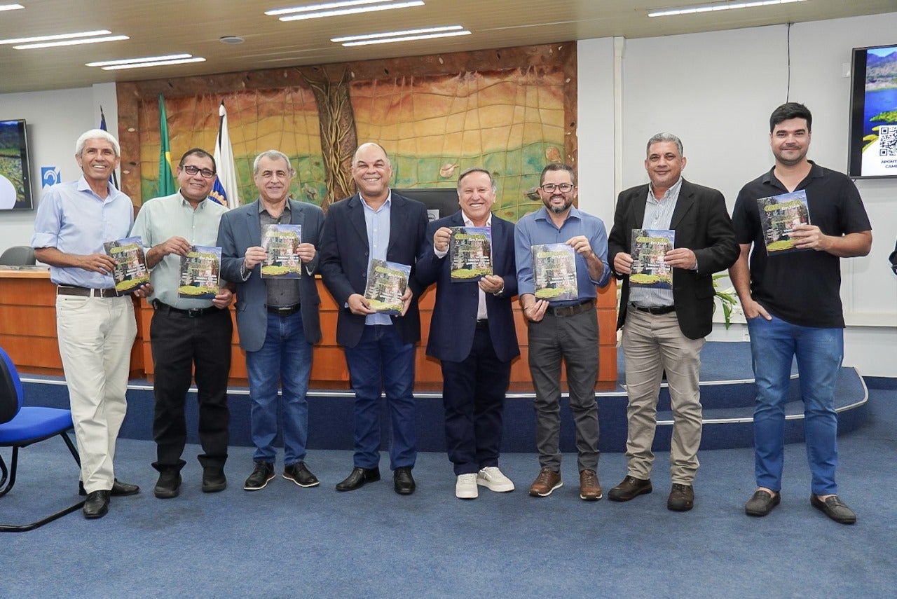 1º Revista do Singemat celebra 50 anos do curso de Geologia da UFMT e destaca avanços da área em MT