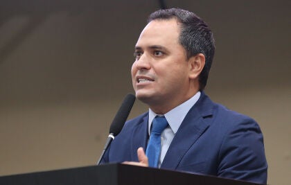 Deputado Diego Guimarães acompanha obras do BRT e sugere teletrabalho para servidores