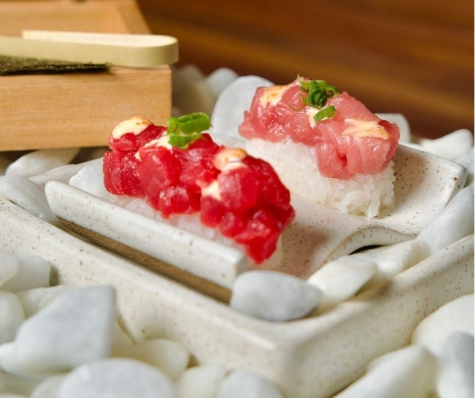 O Silêncio do Corte: Gurumê celebra o Dia do Sushi com Hand Rolls de Bluefin — uma ode à precisão e à arte efêmera da gastronomia japonesa