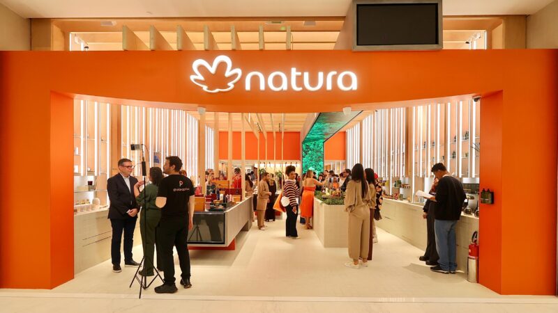 Natura inaugura novo conceito de loja com experiência sensorial