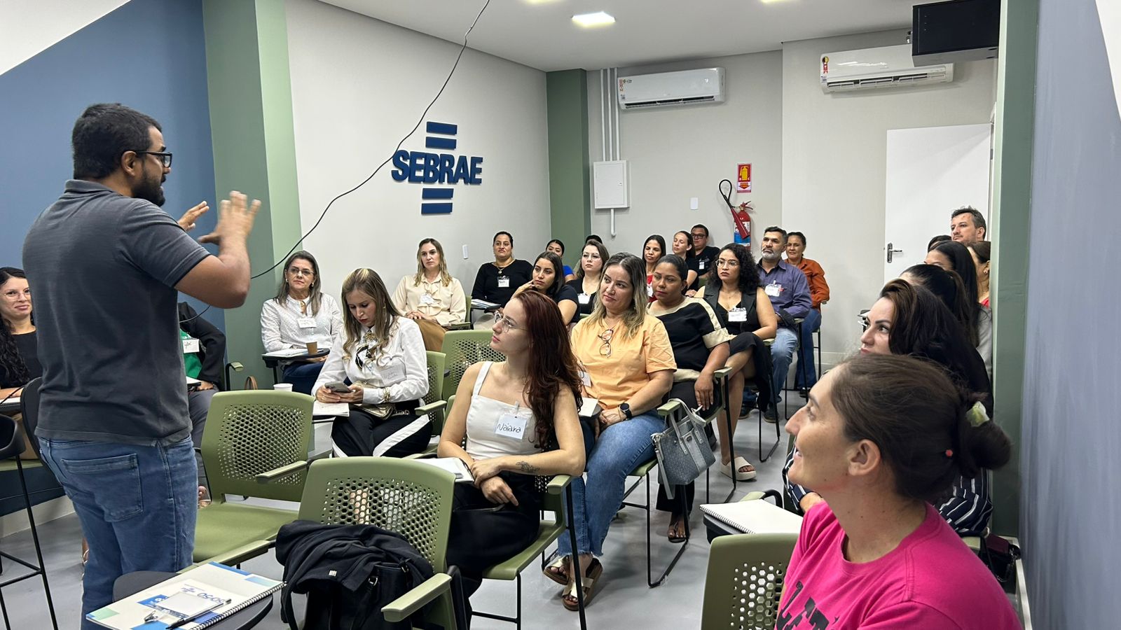 Sebrae inaugura nova sala de treinamento com oficina de Marketing Digital em Guarantã do Norte