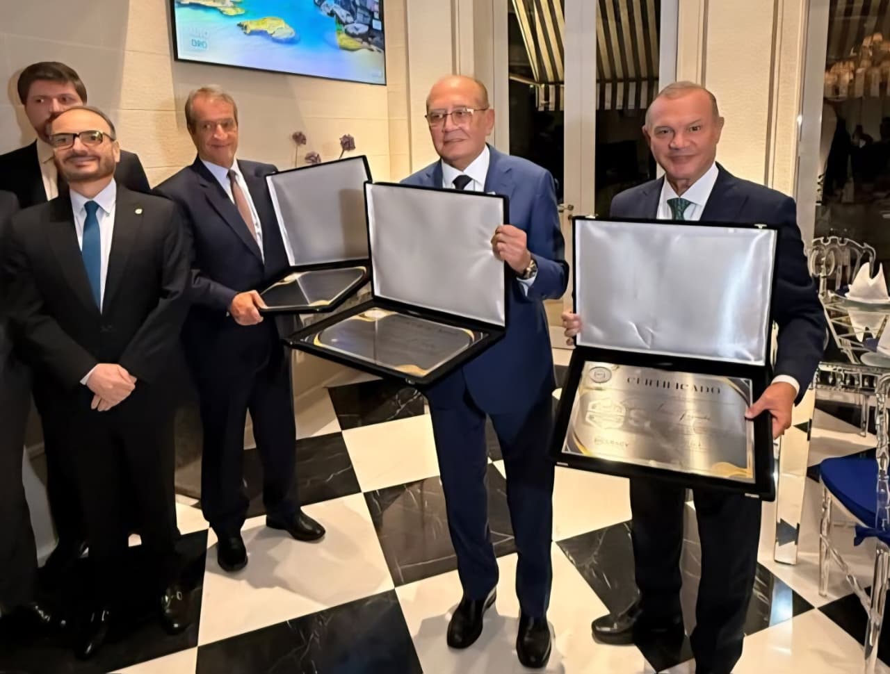 Ao lado de personalidades, Fagundes é homenageado em São Paulo pela Sociedade Brasileira de Angiologia e Cirurgia Vascular