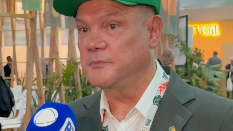 Boné de Fagundes traz mensagem no 1º dia da COP30: “Respeitem quem alimenta o mundo”!