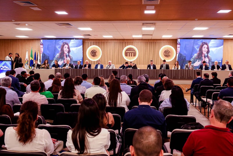 Defensora pública-geral afirma que reforma tributária deve promover justiça social em congresso internacional