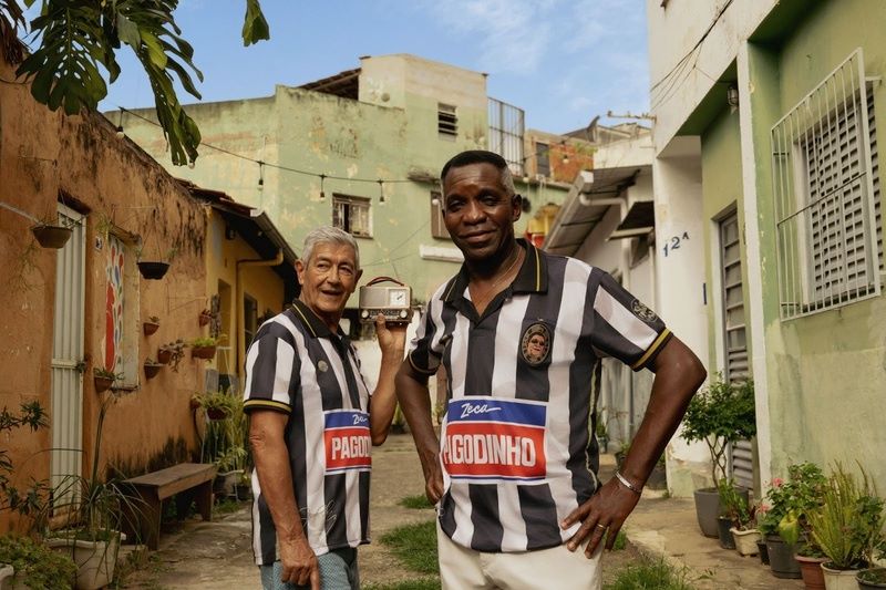 Chico Rei homenageia o cantor Zeca Pagodinho em nova coleção