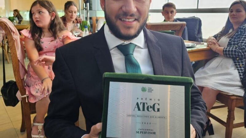 Supervisor do Senar MT é eleito destaque nacional no Prêmio ATeG 2025 por gestão inovadora no campo