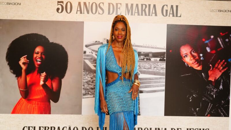 Maria Gal celebra 50 anos e comemora o filme Carolina de Jesus em noite de representatividade