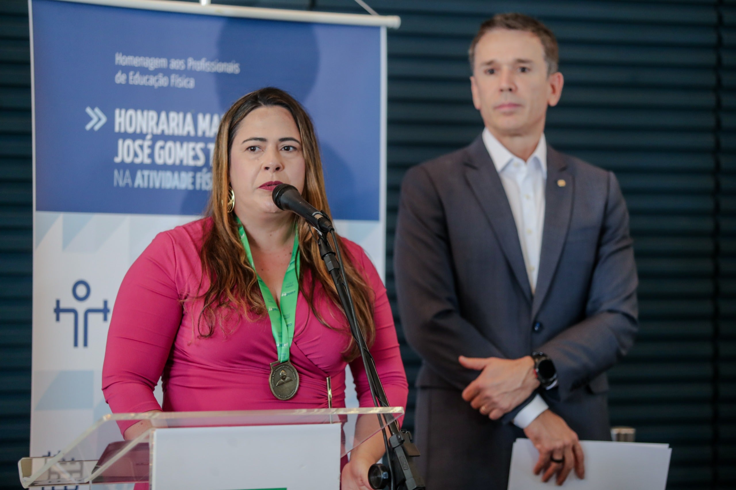 1ª Vice-Presidente do CREF12/PE, Aída Andrade, é homenageada com a mais alta honraria da Educação Física no Brasil