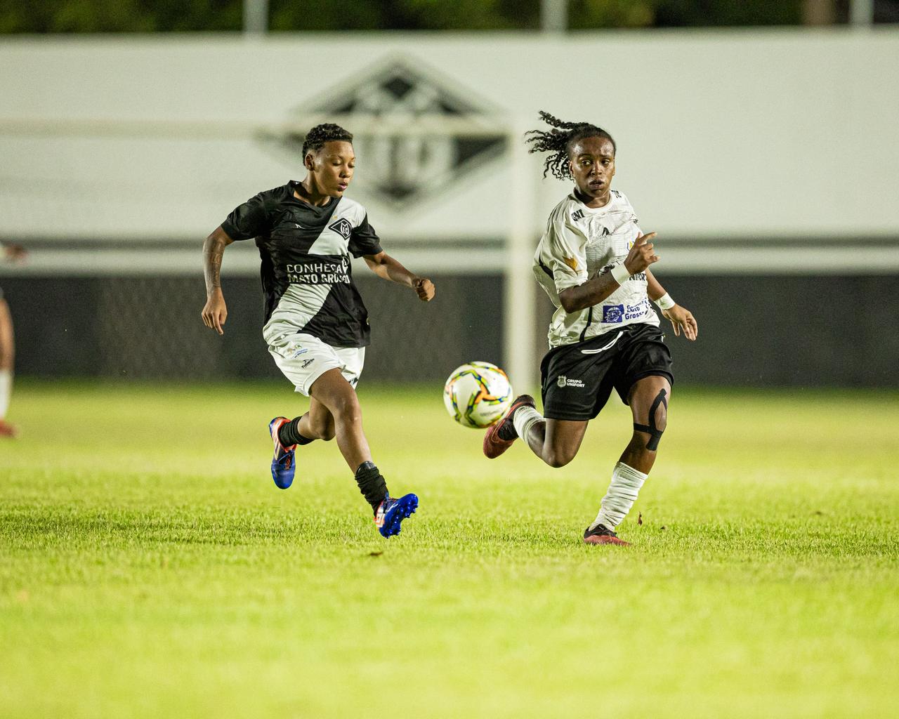Ação goleia o Mixto e avança à final do Feminino Sub-17