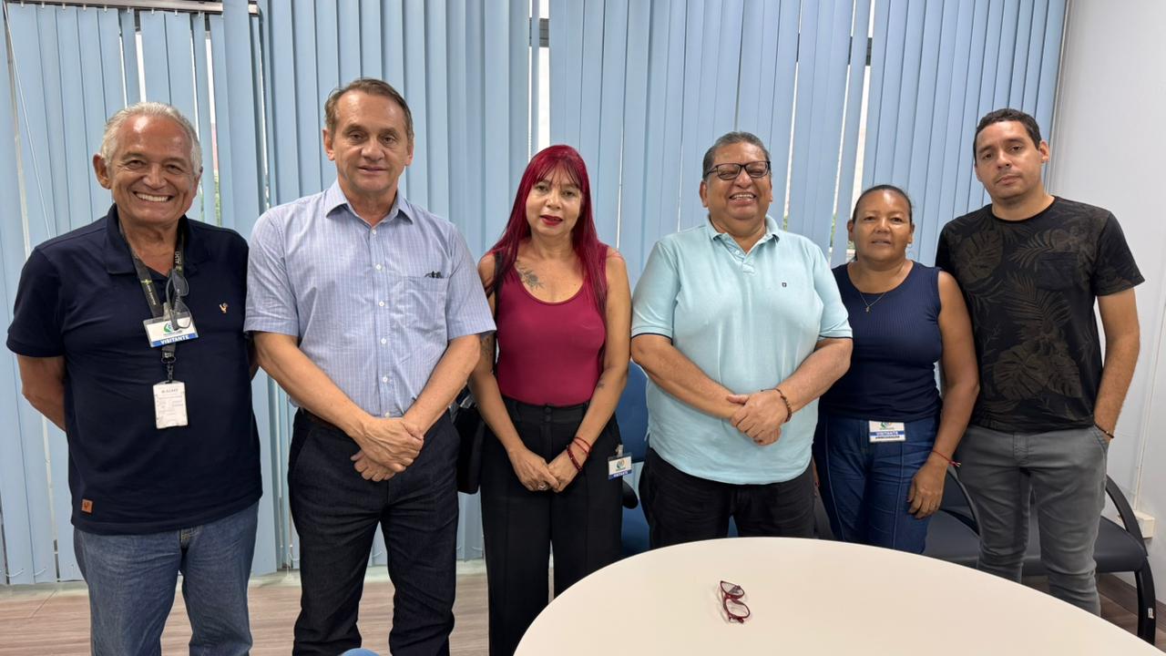 Wilson Santos vai ao INSS de Cuiabá cobrar explicações sobre atraso no Seguro-Defeso