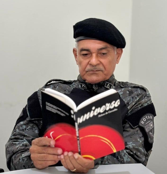 Entre fardas e versos: A jornada emocional do subtenente e escritor  Nelson de Carvalho