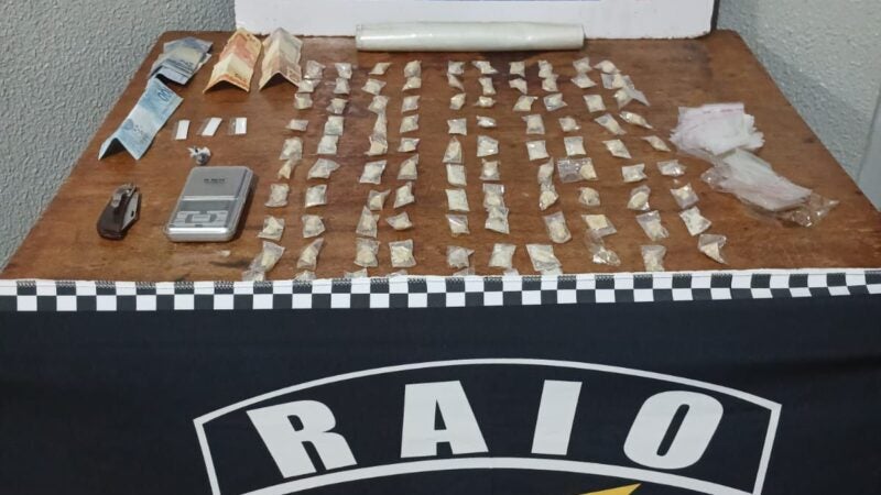 Policia Militar de Guarantã do Norte prendeu um elemento com várias porções de drogas