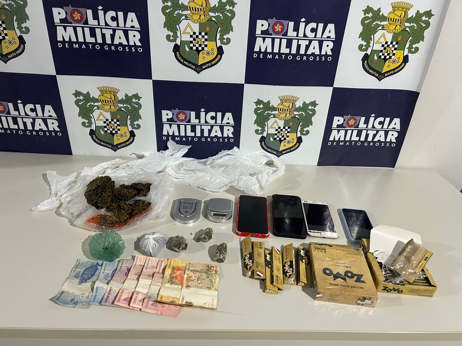 Policia Militar de Santa Helena faz a prisão de quatro elementos por tráfico de droga