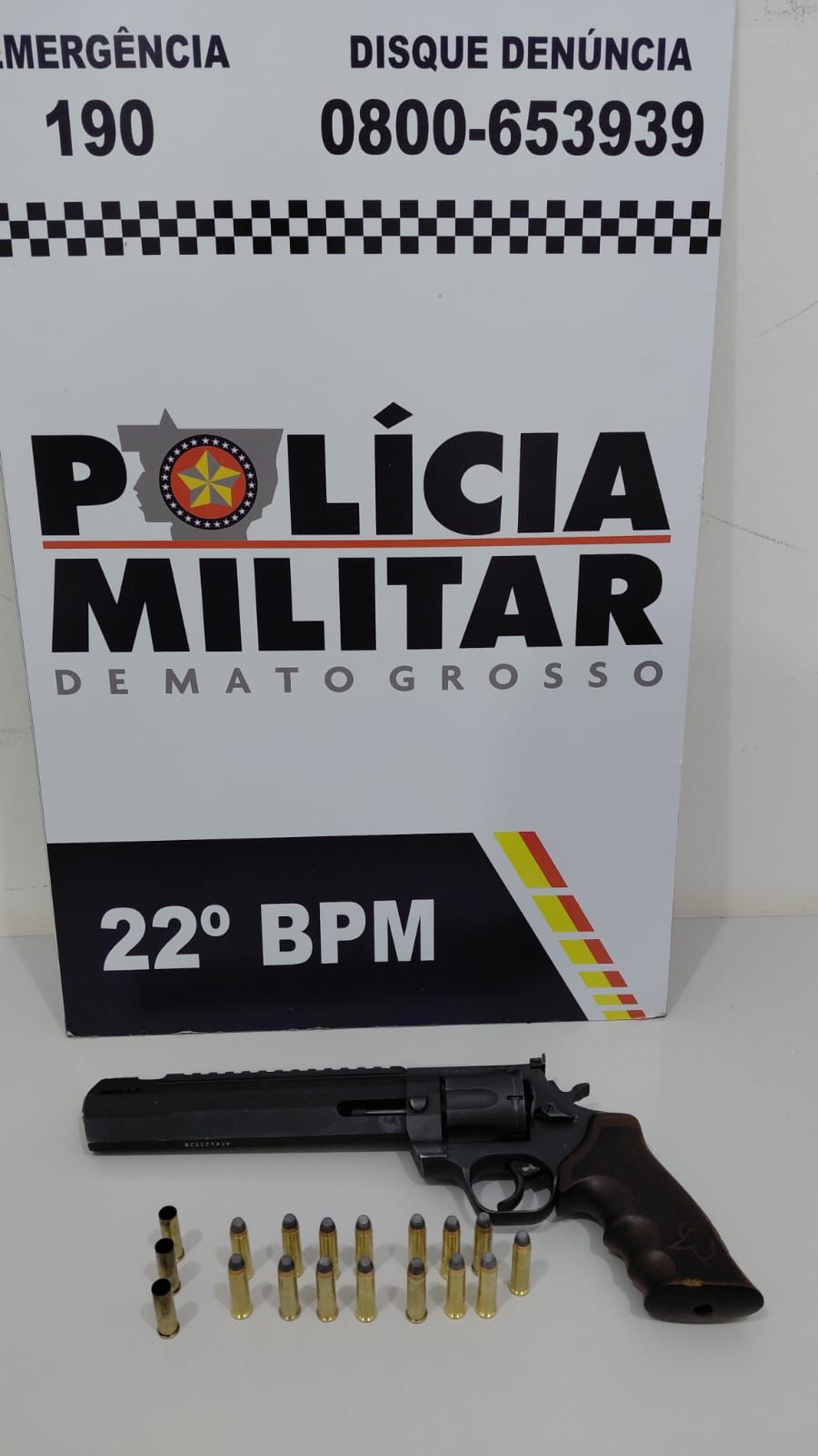 Policia Militar de Peixoto de Azevedo prendeu homem por porte ilegal de arma de jogo