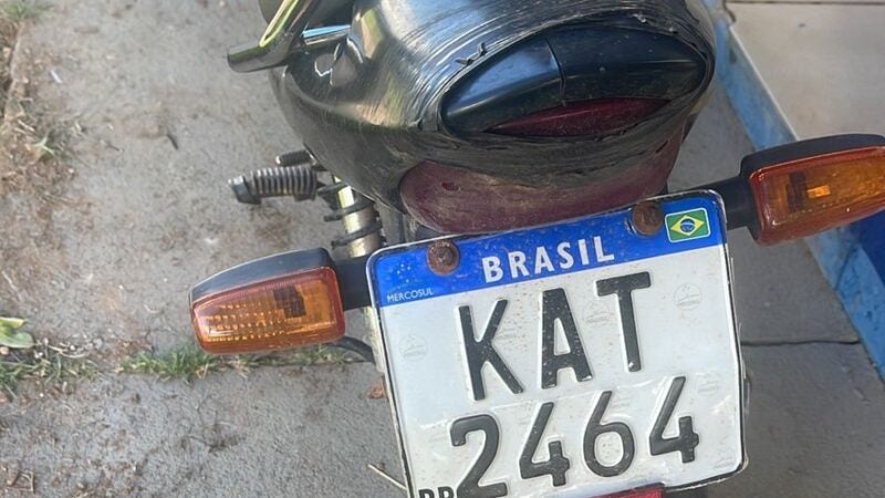 Policia Militar apreendeu, mais uma motocicleta adultera e condutor foi preso