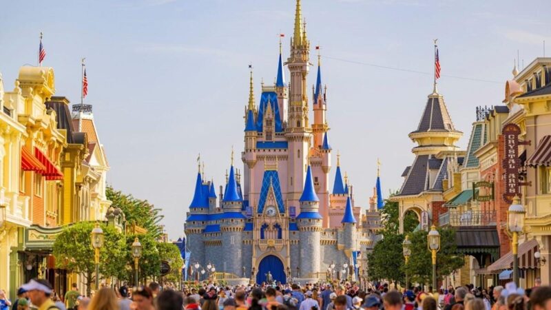 Mais barato do que ir à Disney, mais duradouro que as férias; conheça 6 franquias para investir