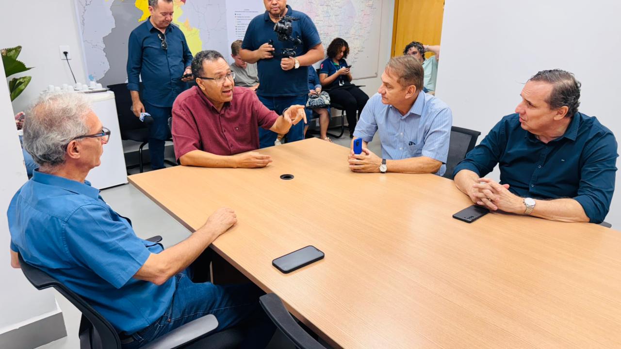 Wilson Santos articula diálogo entre Sinfra e comerciantes sobre impactos das obras do BRT