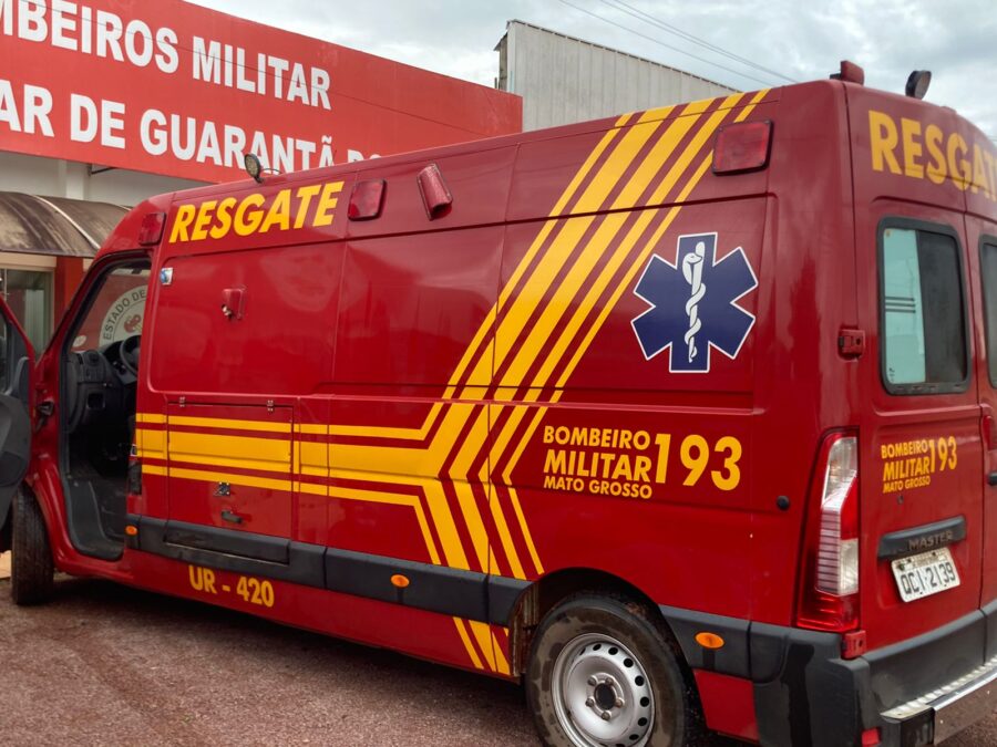 Corpo de Bombeiro de Guarantã do Norte atende homem que sofreu descarga elétrica