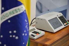 Eleitores de cidades do Ceará vão às urnas para eleições suplementares