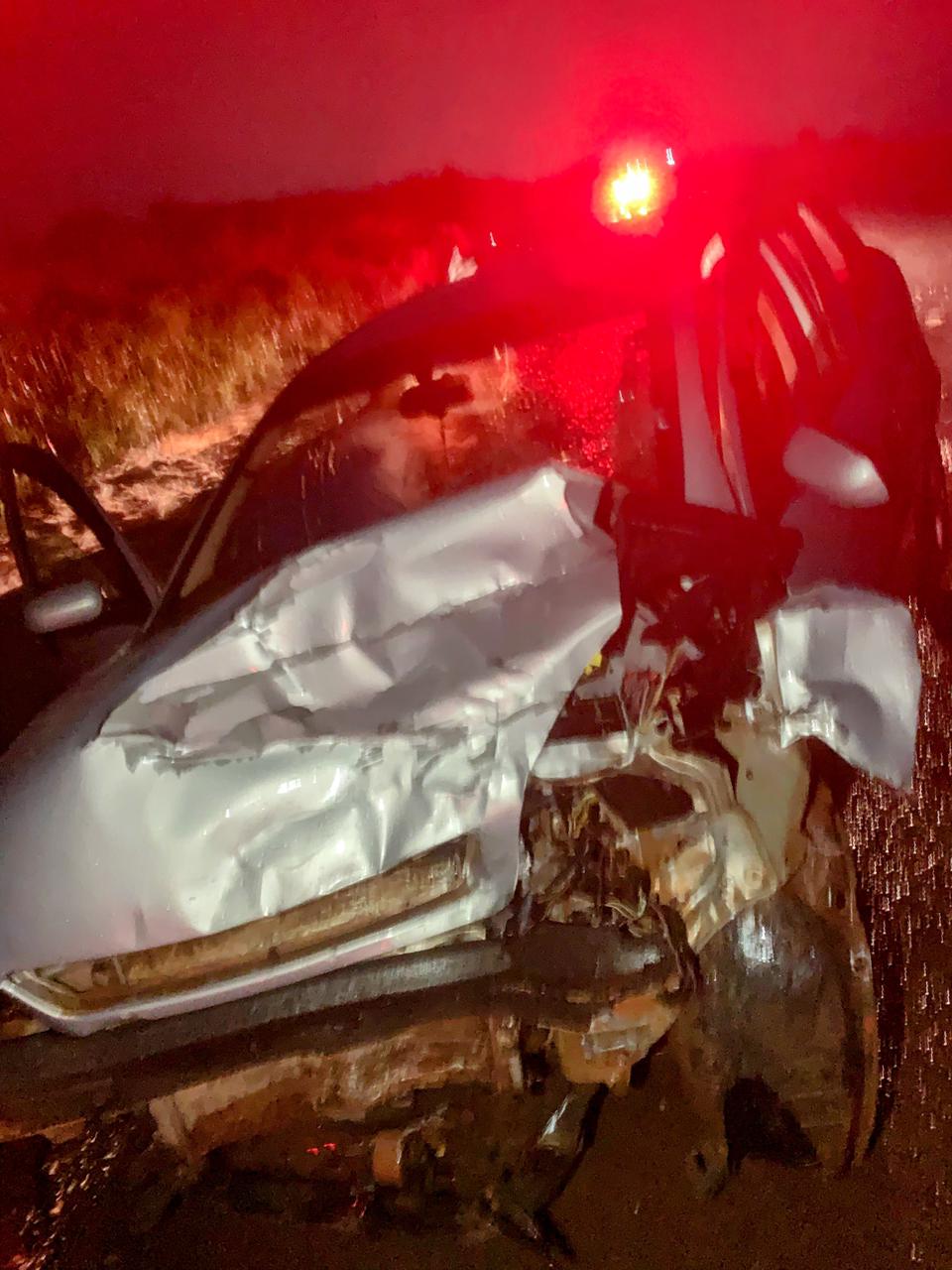 Bombeiro Militar de Guarantã do Norte atende a  ocorrência de acidente de trânsito na BR-163
