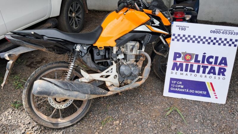 Policia Militar apreende motocicleta furtada