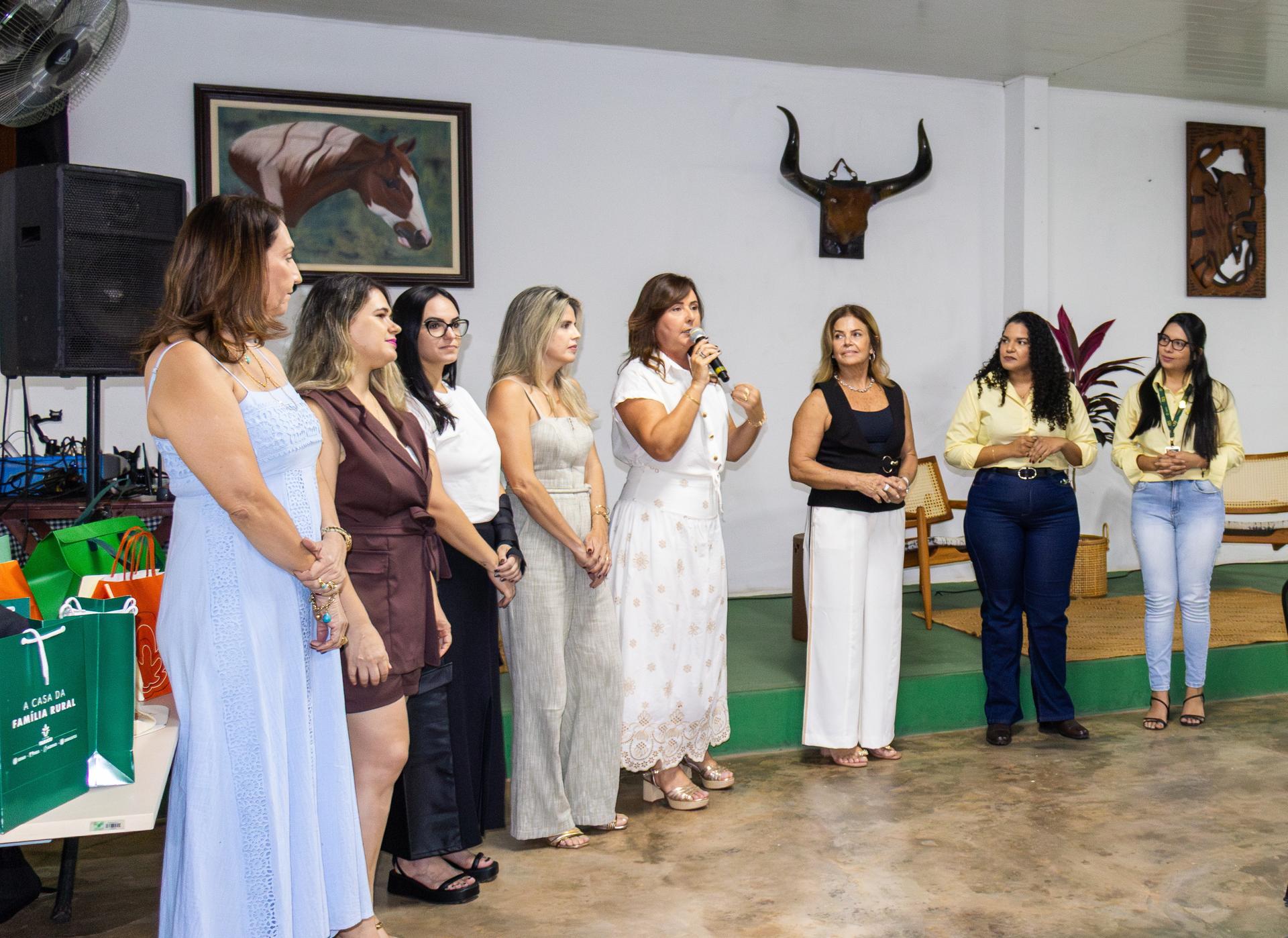 Comissão Famato Mulher participa de encontro no Sindicato Rural de Cáceres