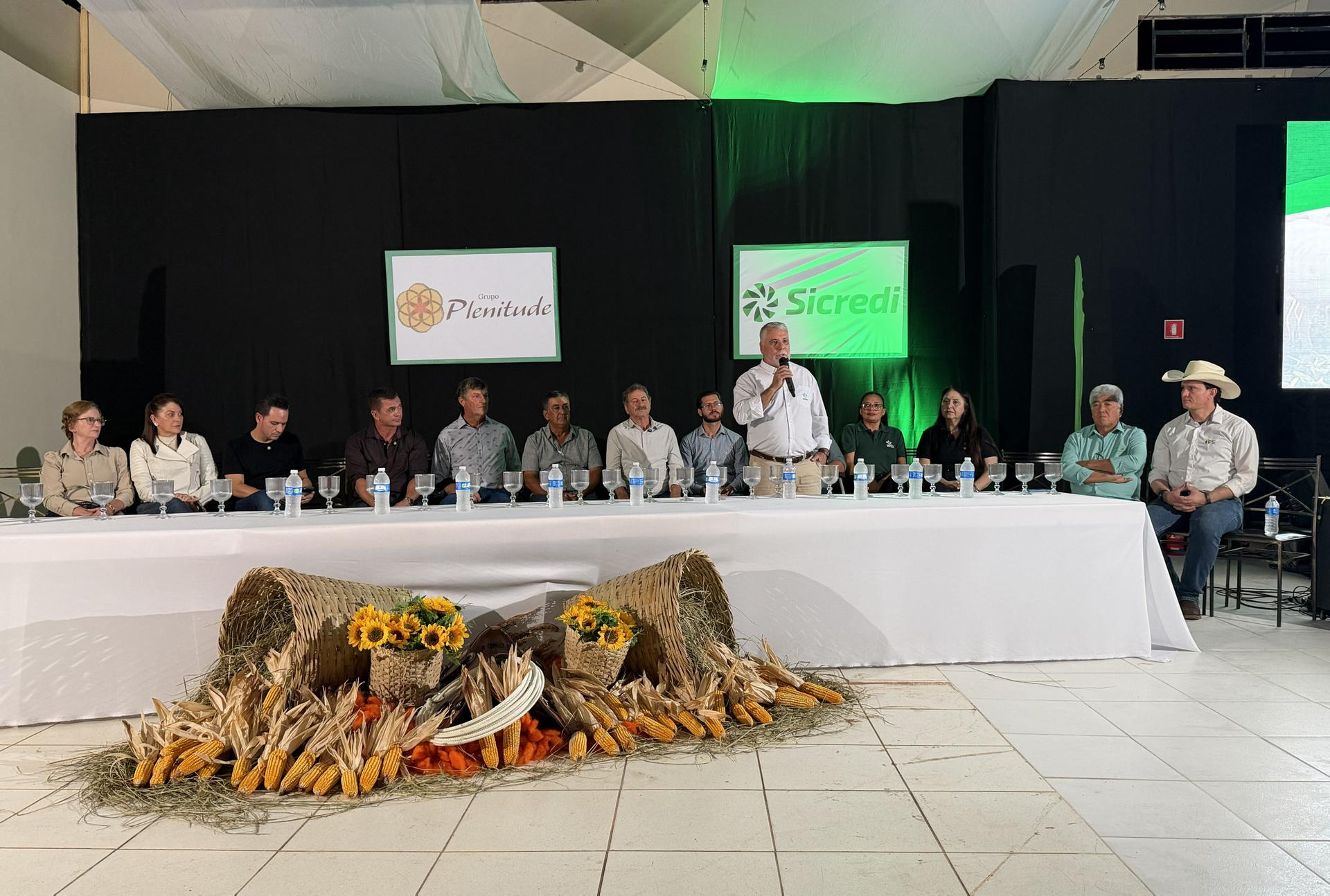 Famato destaca tecnologia, conhecimento e sucessão no agro durante abertura da Agrotã