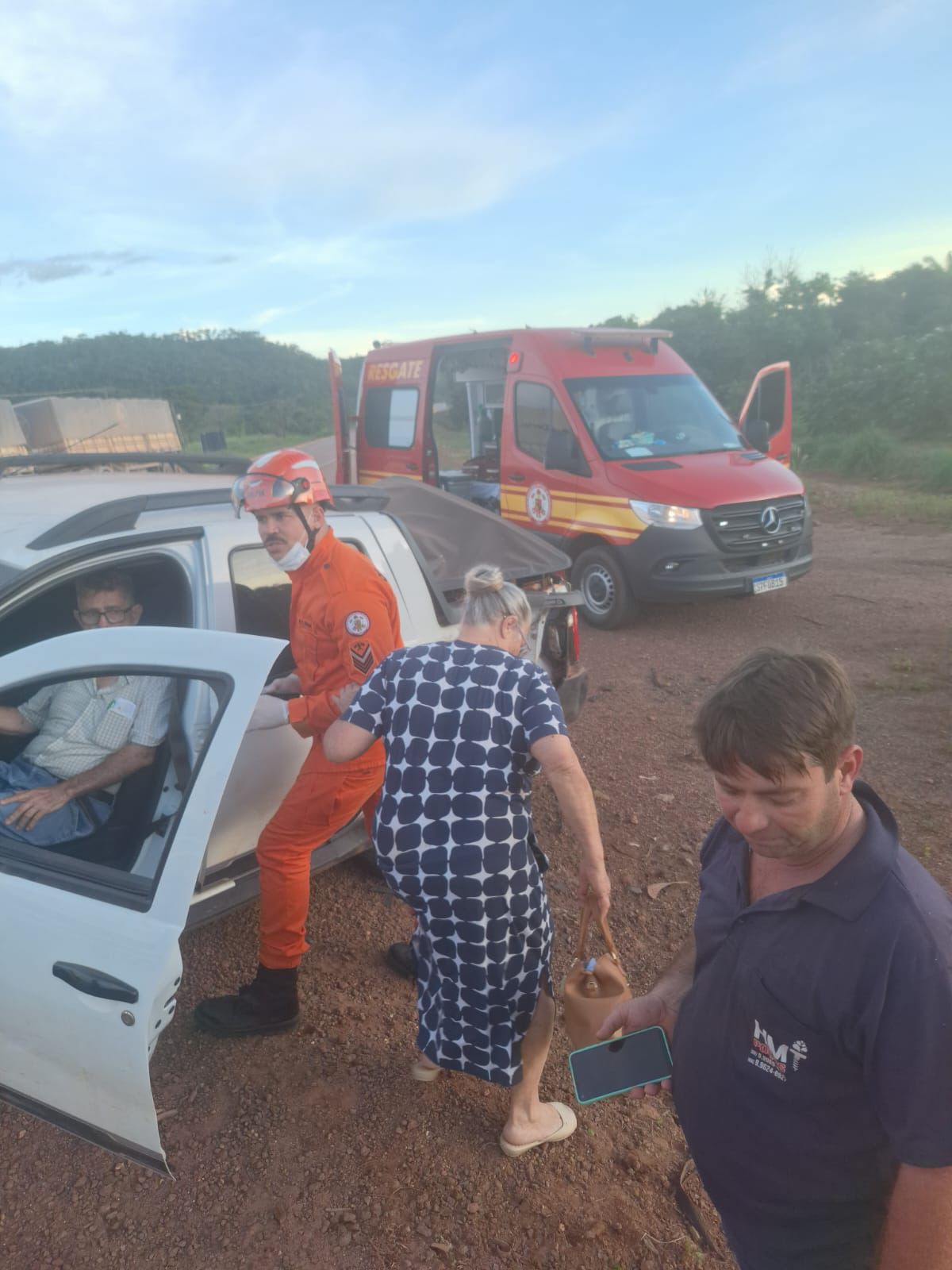 Bombeiros de Guarantã do Norte atenderam ocorrência de acidente de trânsito na BR-163