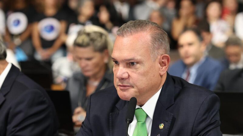 WELLINGTON FAGUNDES DESTACA CONQUISTA COM NOVO PISO PARA MÉDICOS E DENTISTAS