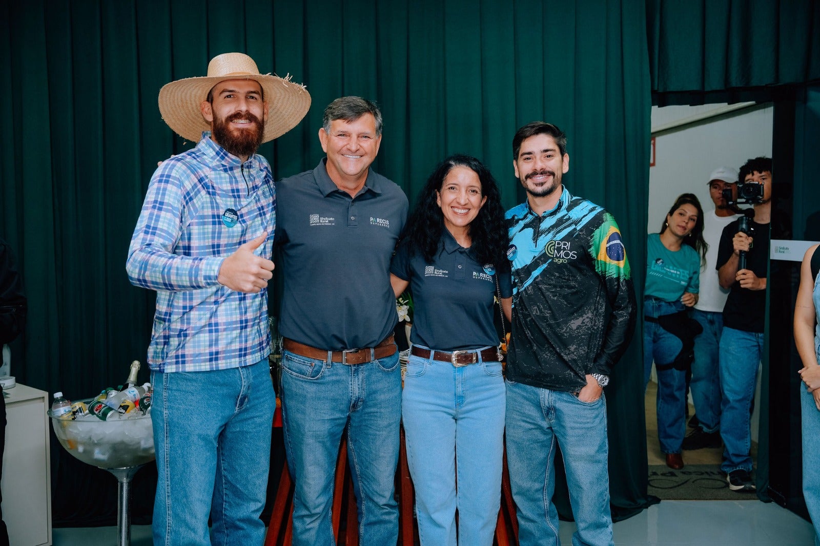 Primos Agro atraem público na 17ª Parecis SuperAgro e destacam humor como ferramenta de aproximação do agronegócio