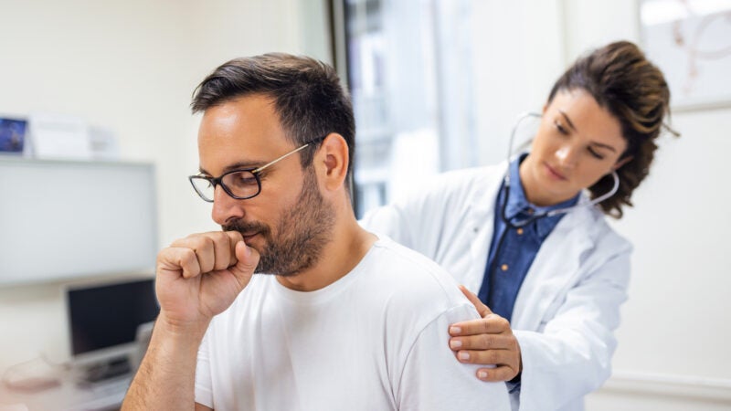 Tuberculose, gripe ou resfriado? Especialista esclarece principais diferenças