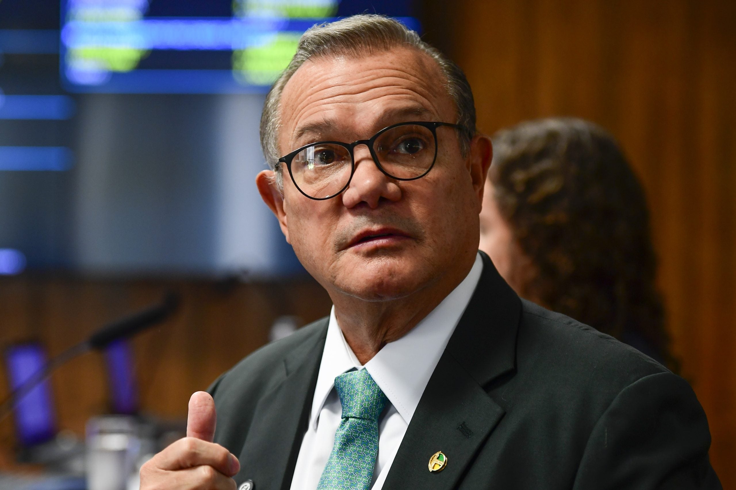 Sem espaço para ruídos ou especulações, Valdemar dá a palavra final, abraça Wellington e PL reforça projeto para 2026