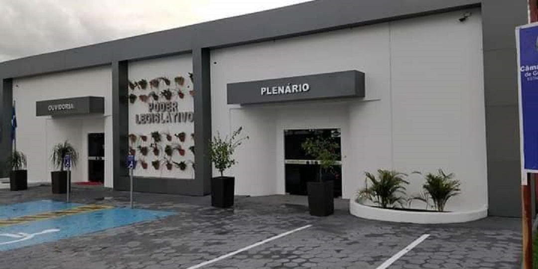 Câmara de Guarantã do Norte Suspende despacho do presidente Interino e convoca prefeito para audiência