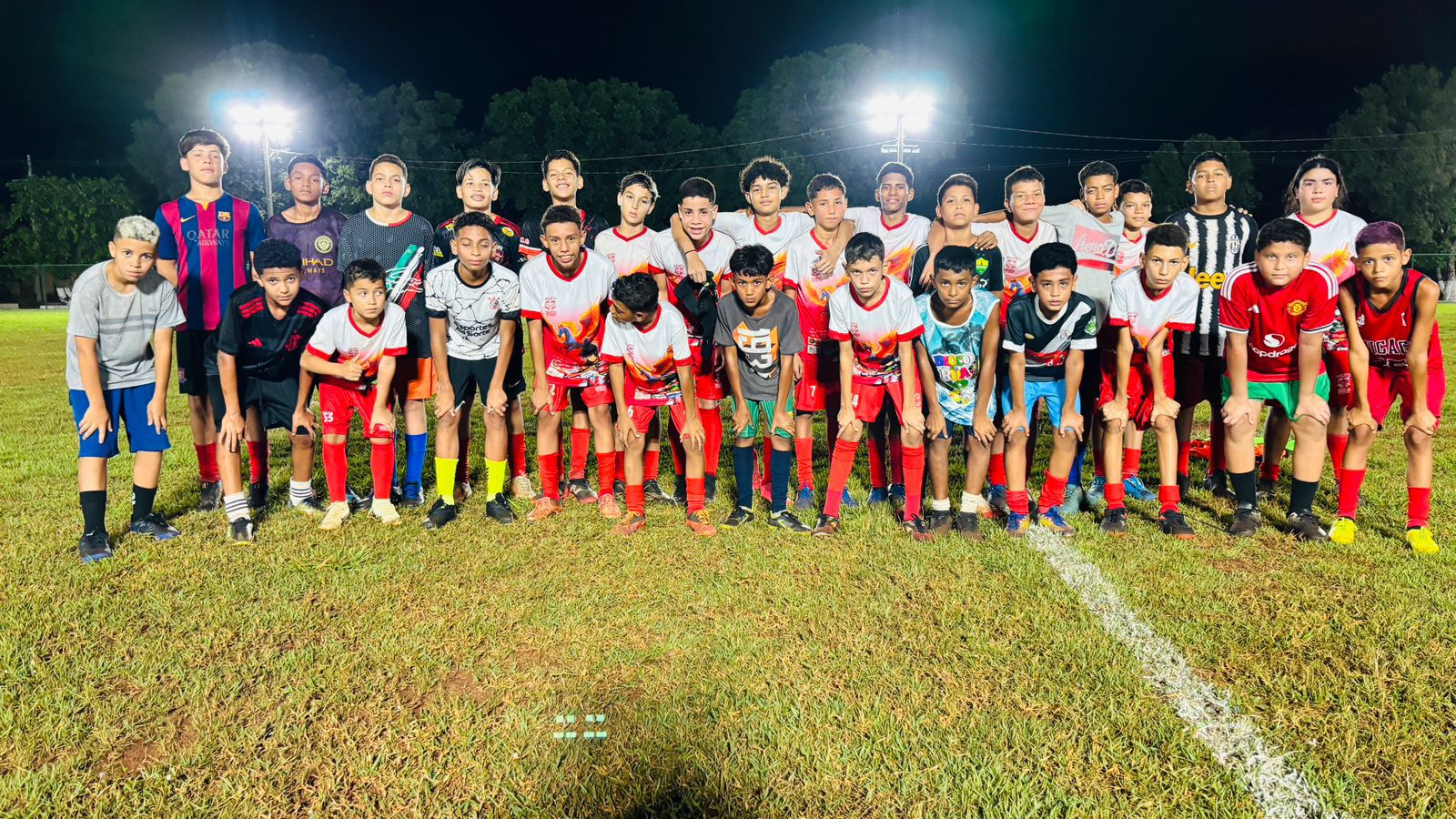 Joga Bem MT inicia aulas de futebol para 220 jovens em cinco municípios