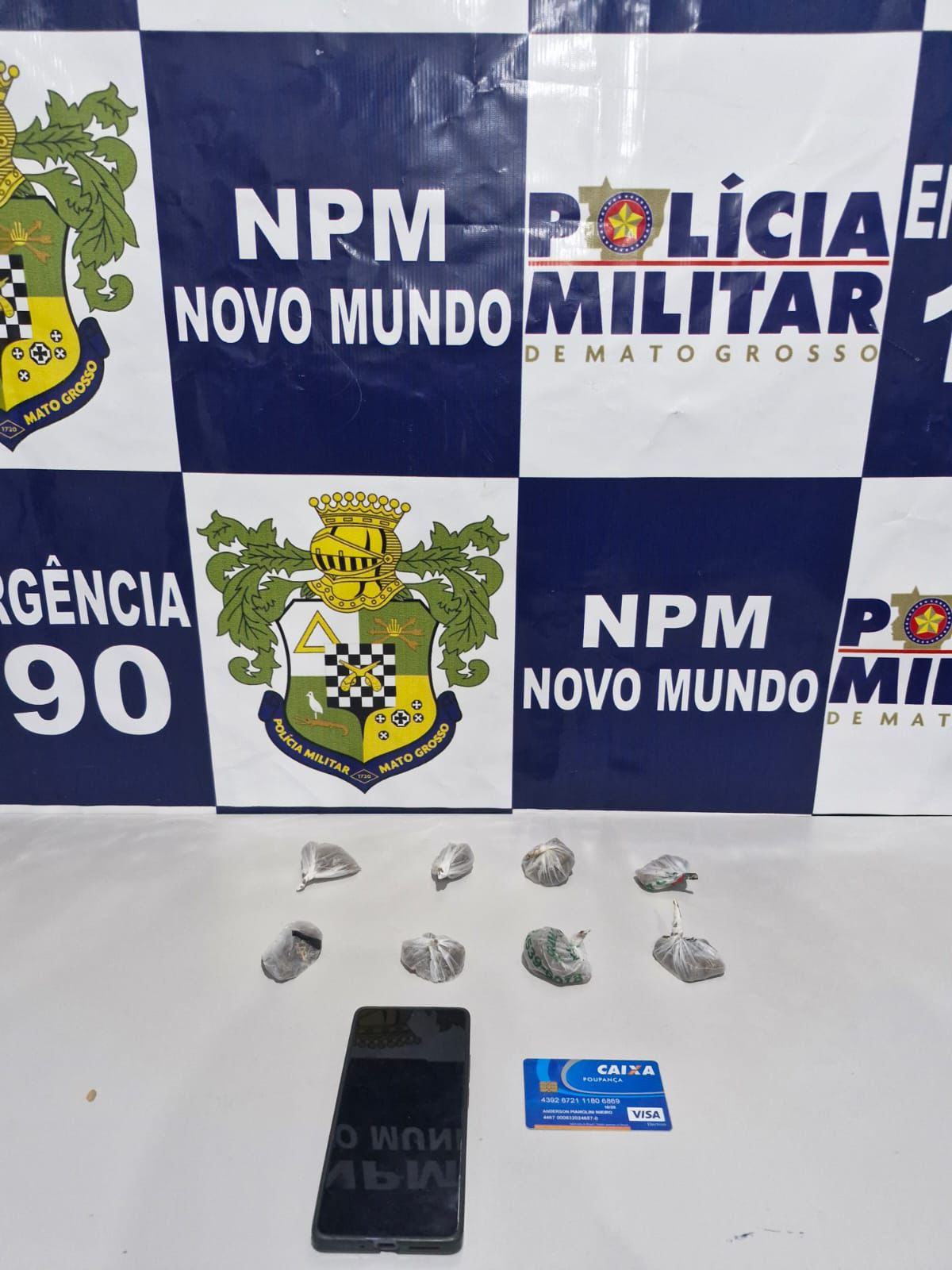 Policia de Novo mundo prende homem com porções de entorpecente