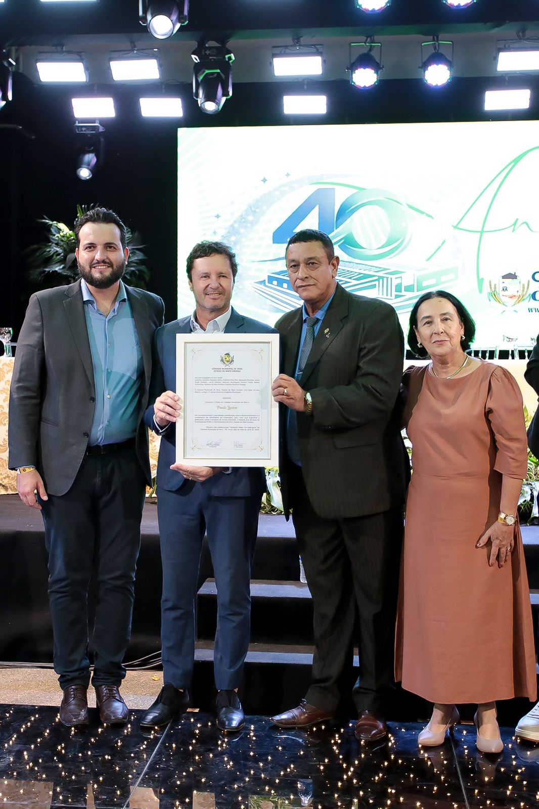 CEO da Nutribras é homenageado nos 40 anos de Vera por contribuição ao desenvolvimento do município
